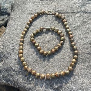 Gold nugget set